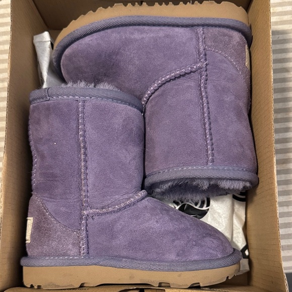 UGG Kids Boots in Lavender